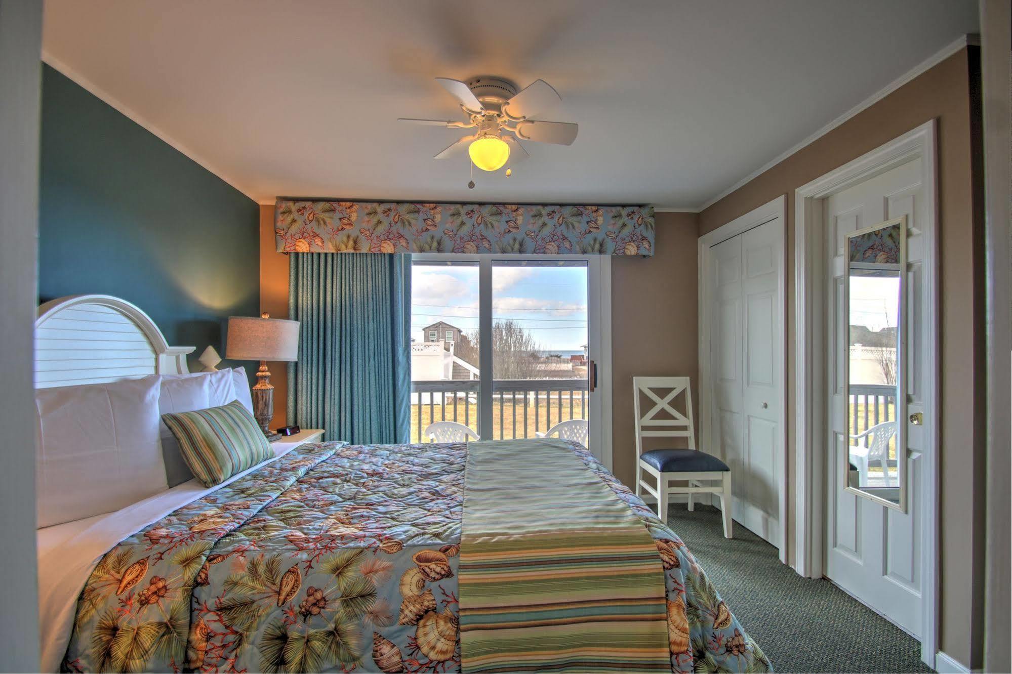 Colonial Acres Resort Уест Ярмут Екстериор снимка