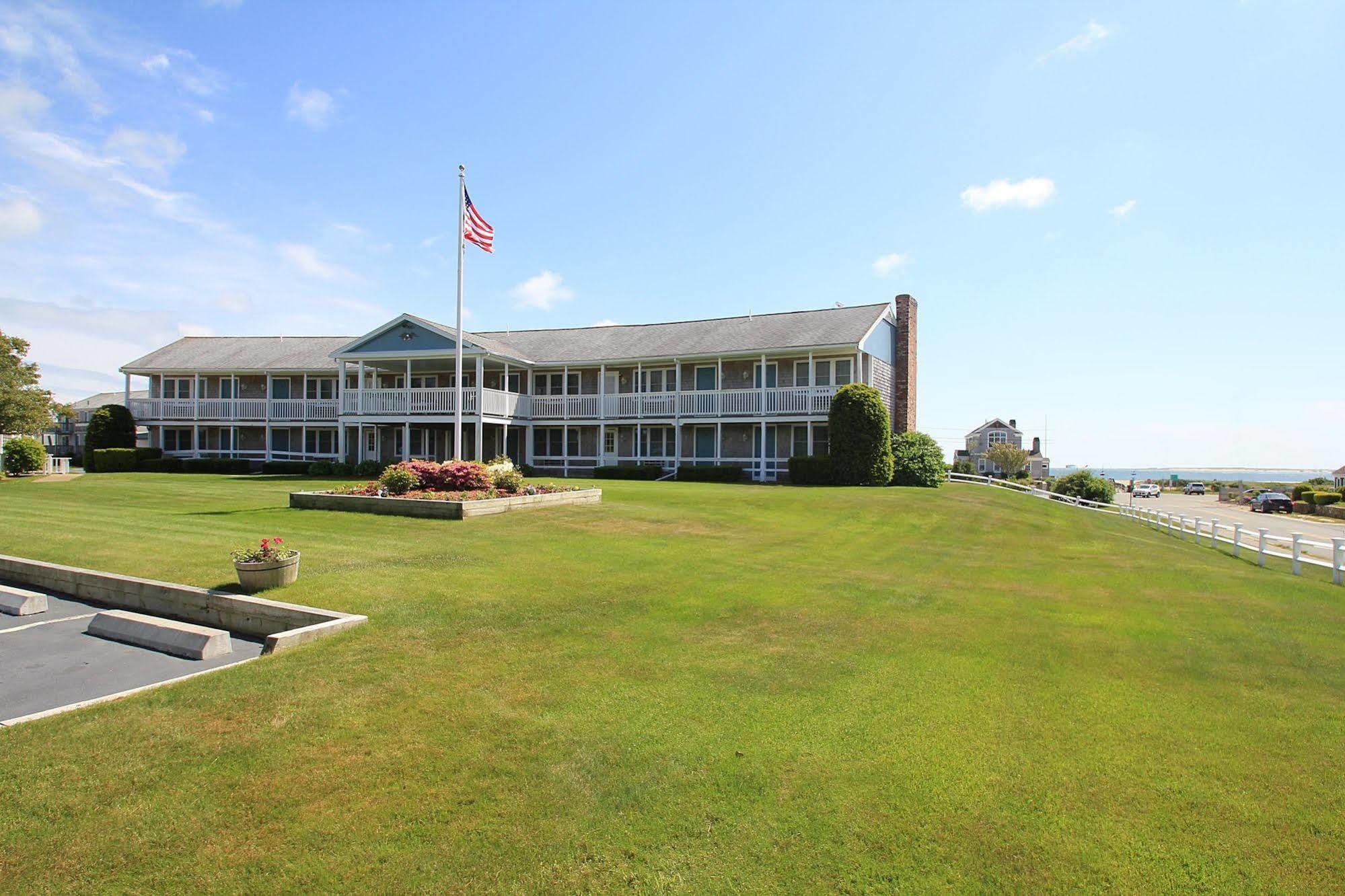 Colonial Acres Resort Уест Ярмут Екстериор снимка